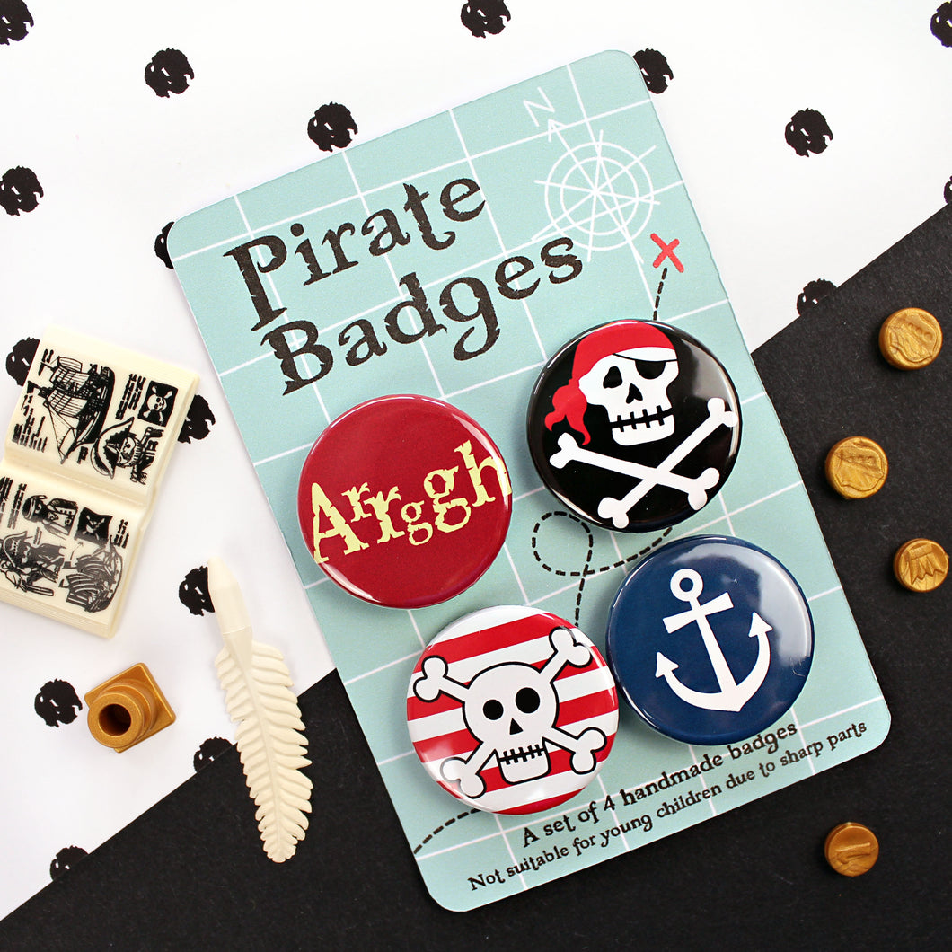Fun Pirate badge set